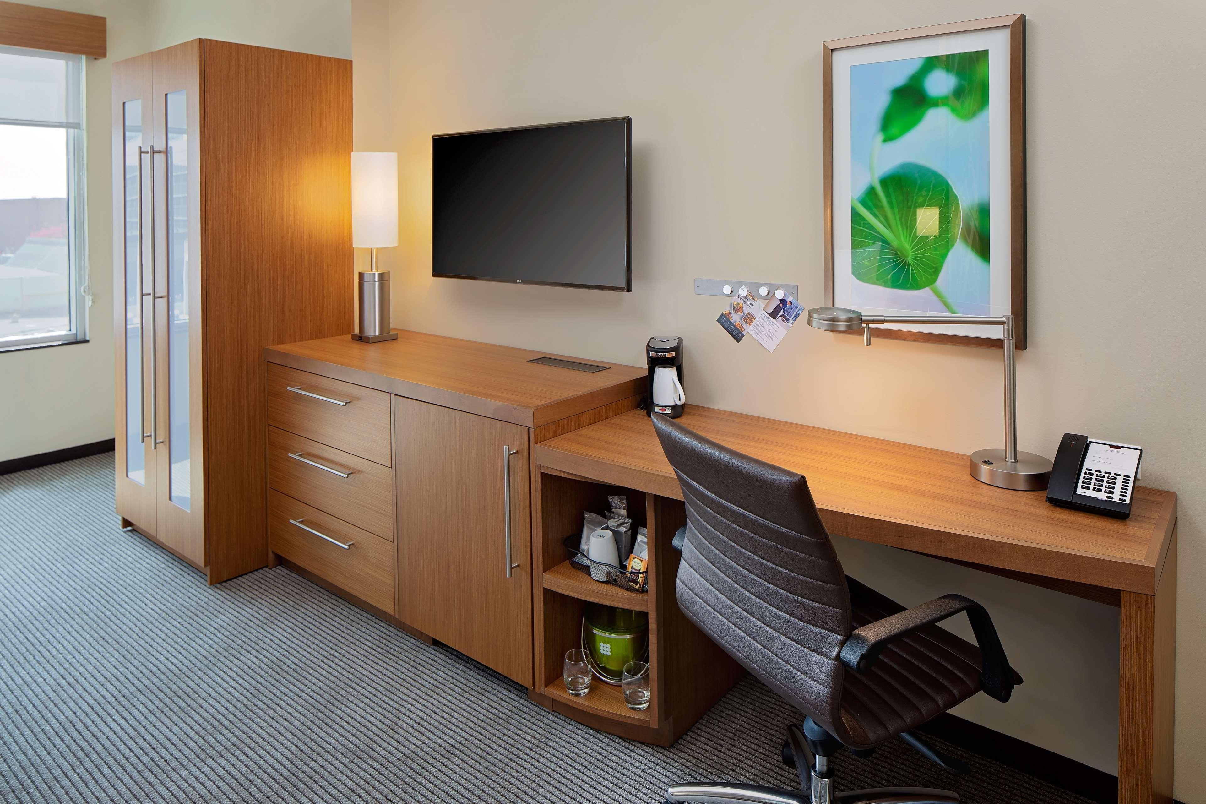 Hyatt Place Glendale/Los Angeles Exteriör bild